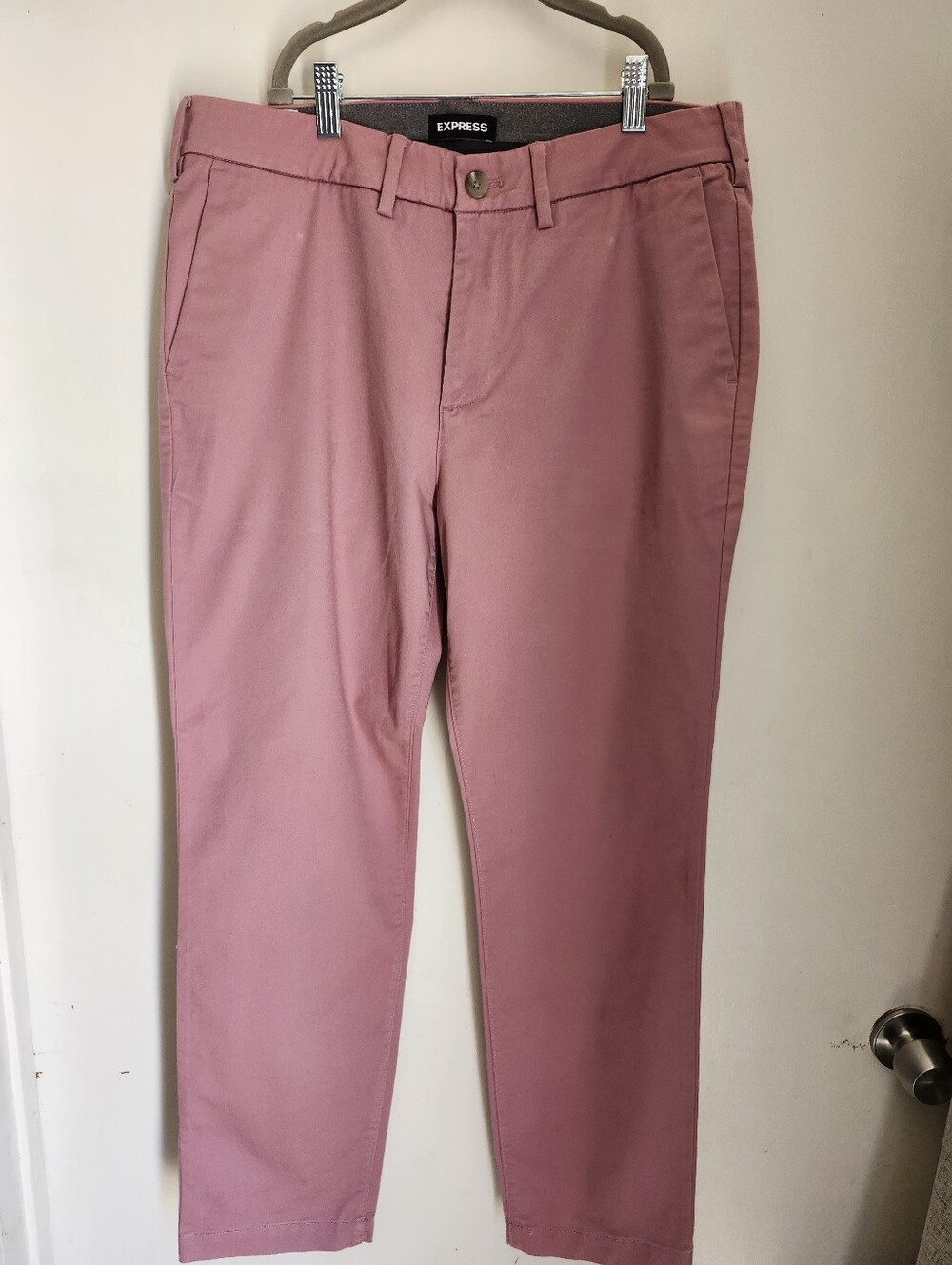 Express Men’s Rose Pink Chino Pants